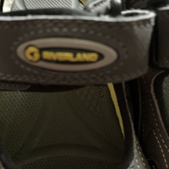 Riverland boys Velcro sandals size 4 - Picture 4 of 13